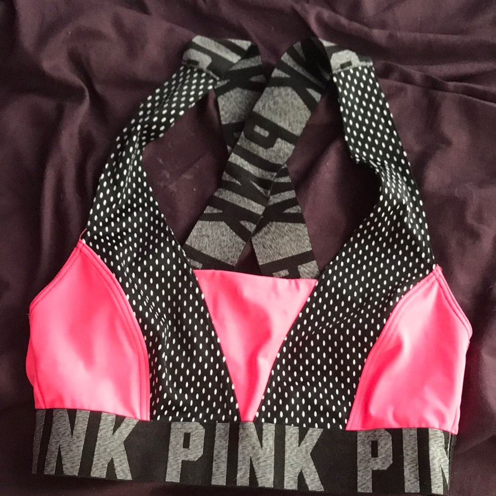VS pink sports bra